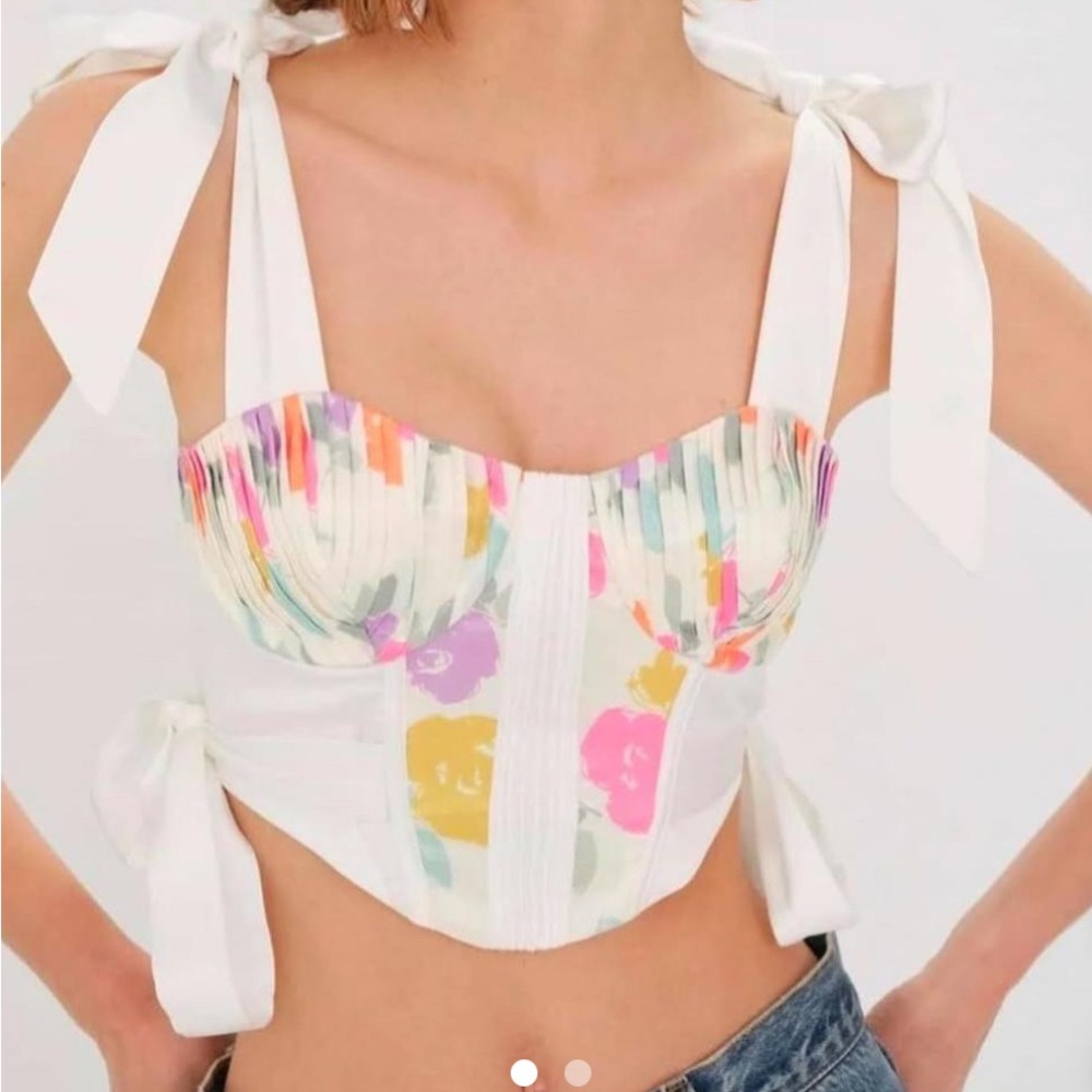 For love and lemons flower top